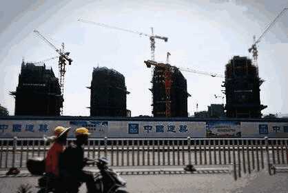 “稳楼市”信号频发 中国收紧房地产调控“缰绳”