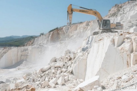 石灰石矿开采|广西石灰石矿开采公司转让项目 100%股权转让51BJ-0224